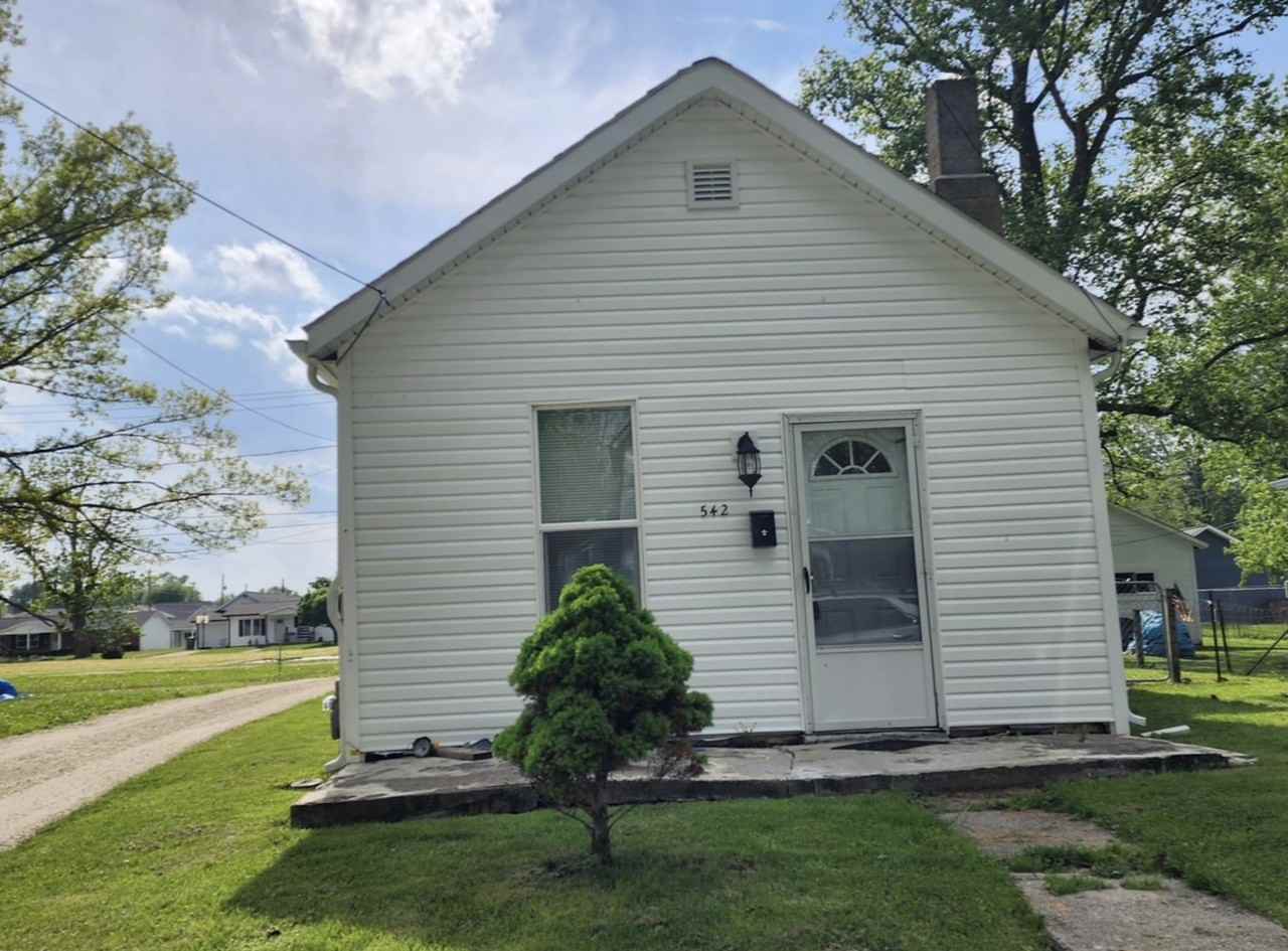 542 S Wall St - Photo 2 of 20