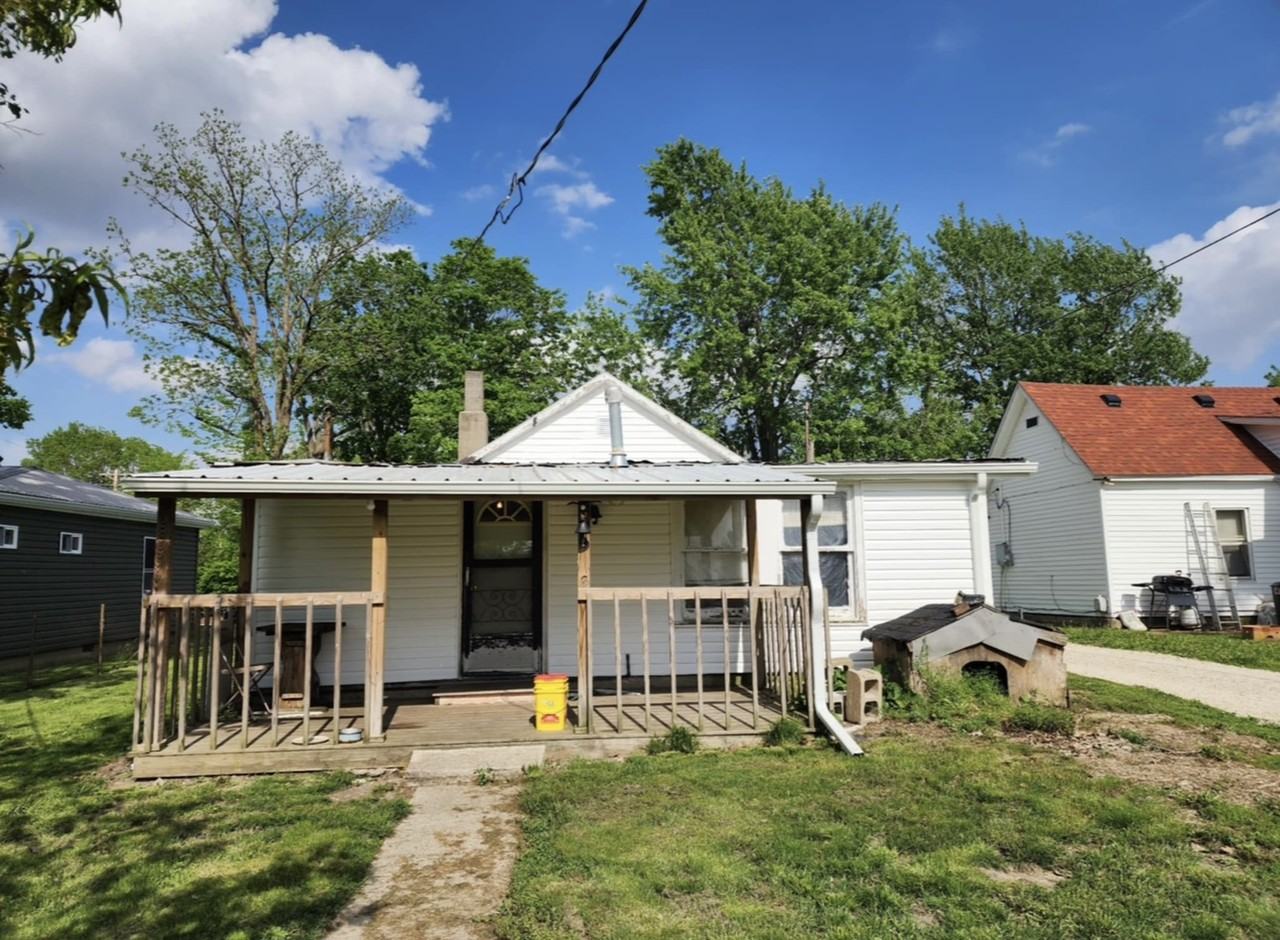 542 S Wall St - Photo 6 of 20