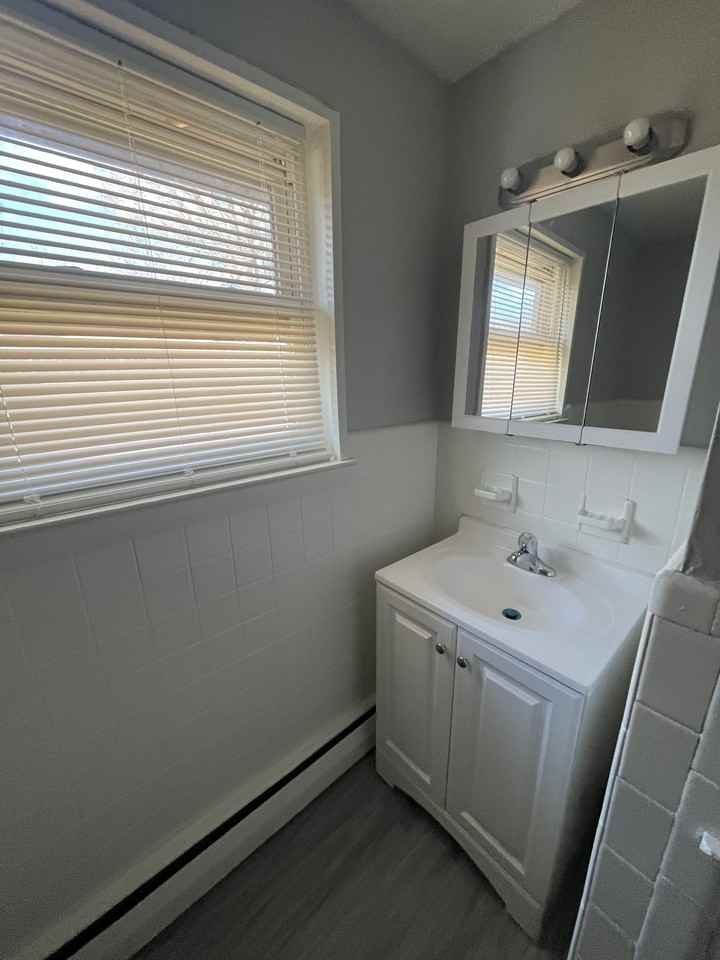 116 Sherbooke Ave #90A - Photo 7 of 11