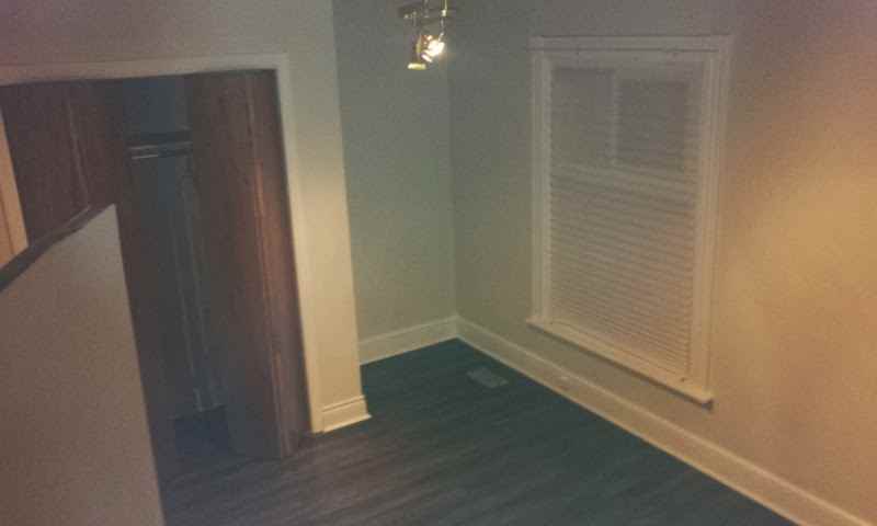 453 Main St W #2 - Photo 7 of 8