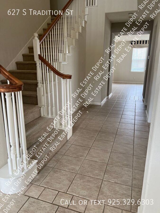 627 S Tradition St - Photo 5 of 16