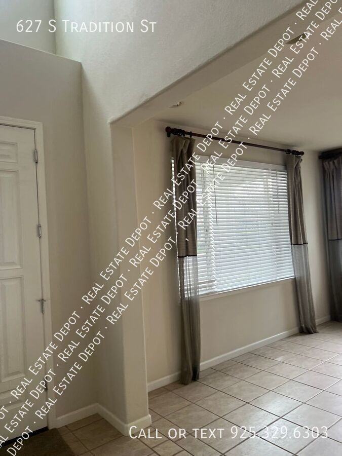 627 S Tradition St - Photo 7 of 16