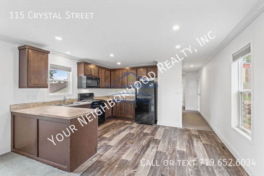 115 Crystal Ave - Photo 7 of 19