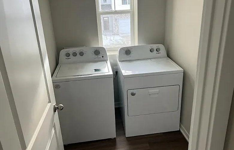 4725 170th Pl #1 - Photo 7 of 16