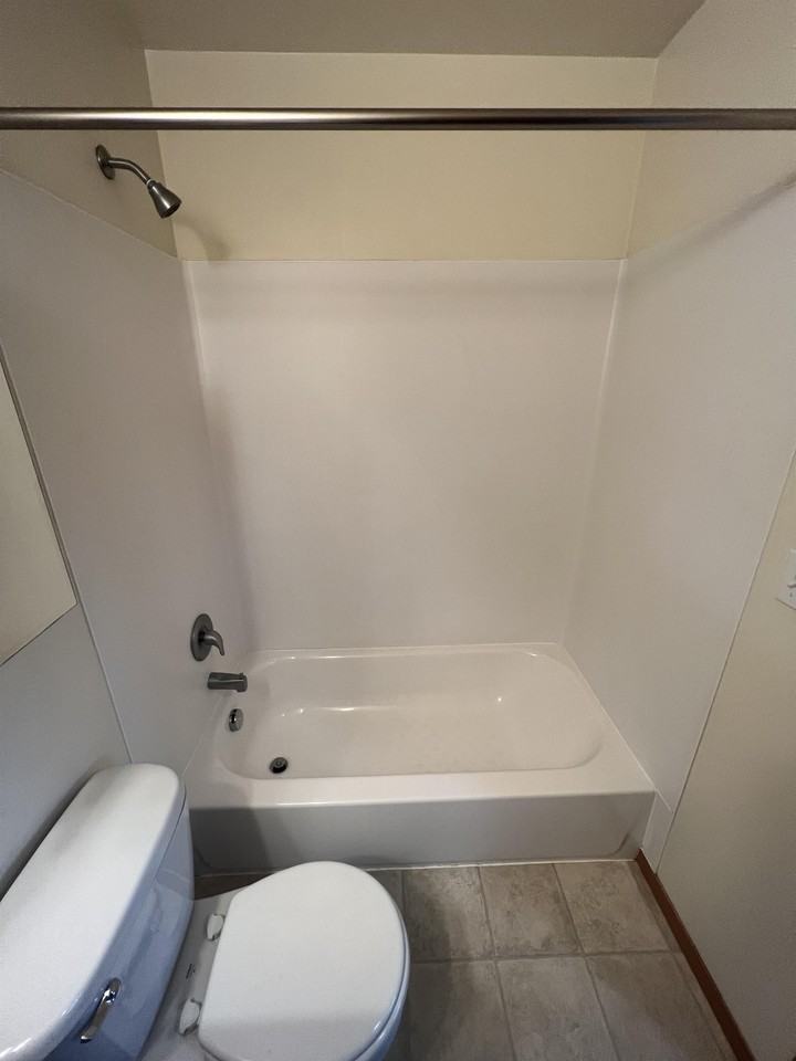 324 Avenue J #1 - Photo 7 of 23