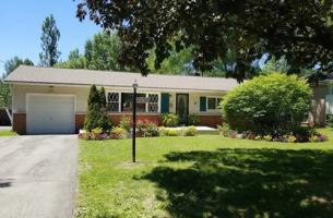 featured image of 3030 Green Acres Dr