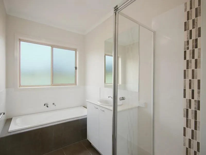 1841 S Glenn Ave - Photo 5 of 7