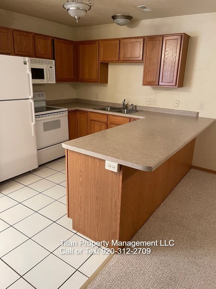 2080 Dickinson Avenue - Photo 7 of 14