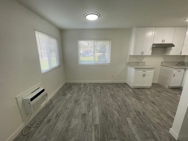 1161 W D St #B - Photo 3 of 14