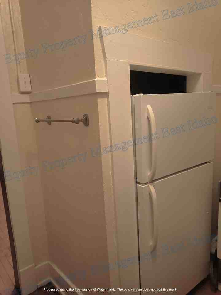 ID - 340 S Arthur Ave - LB - Photo 4 of 18