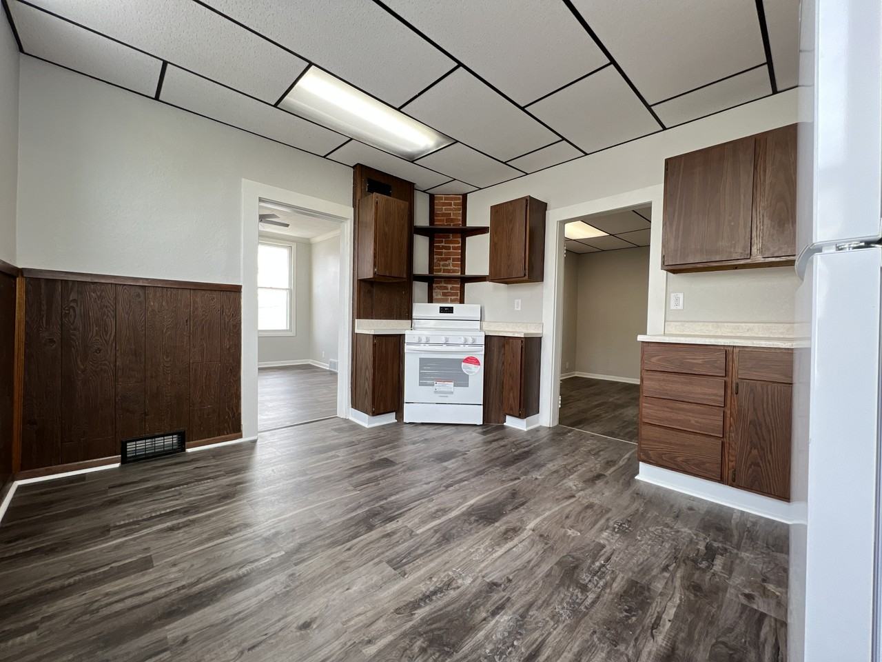 625 Garfield Avenue - Photo 3 of 8