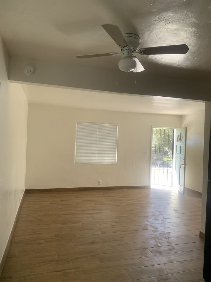 1809 // 4729 East 2nd Street - Photo 4 of 9