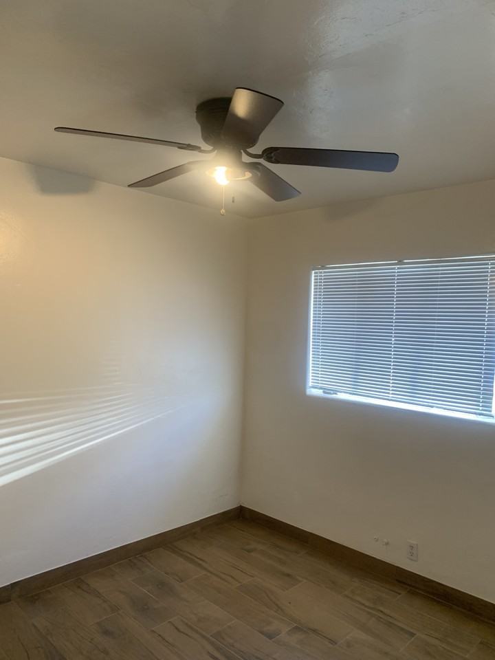 1809 // 4729 East 2nd Street - Photo 7 of 9