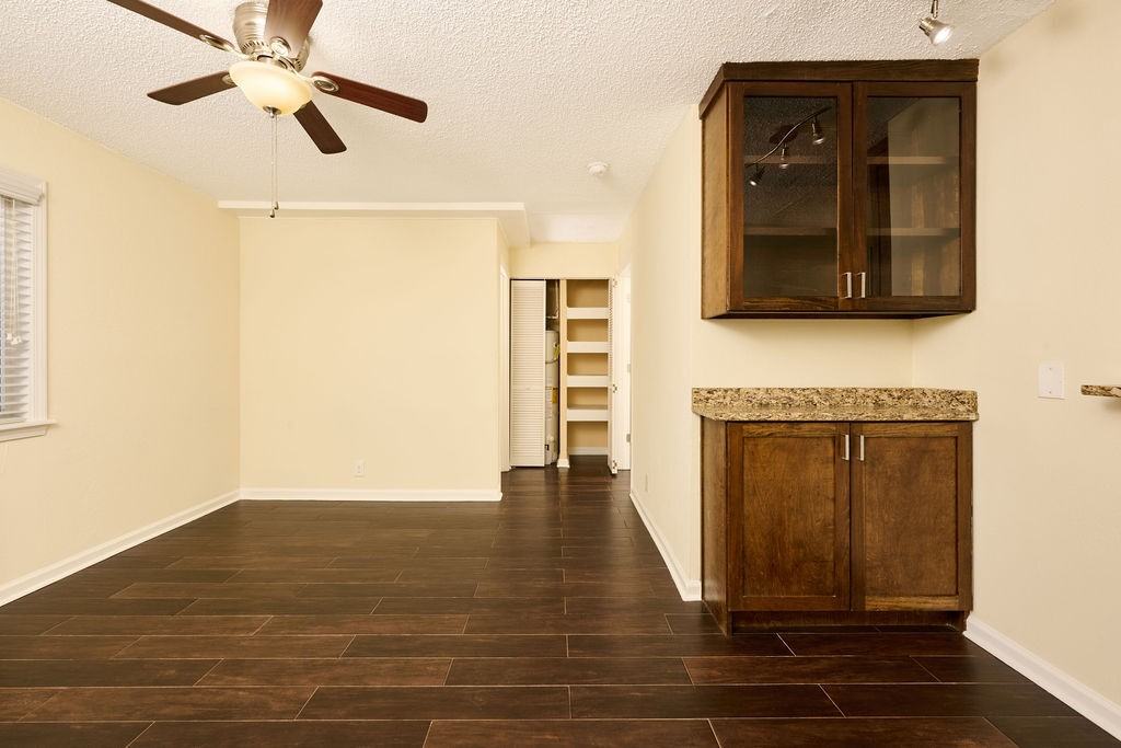 The Buckhead Cottage - Photo 3 of 13