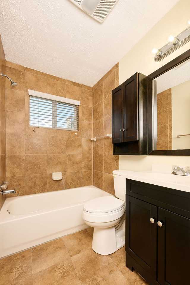 The Buckhead Cottage - Photo 4 of 13