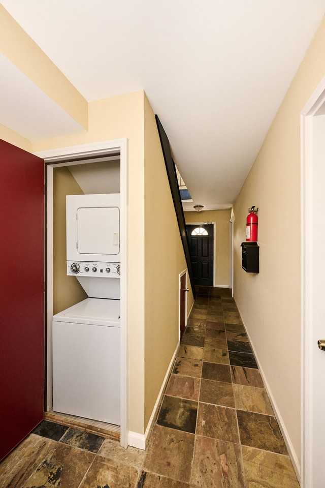 The Buckhead Cottage - Photo 7 of 13