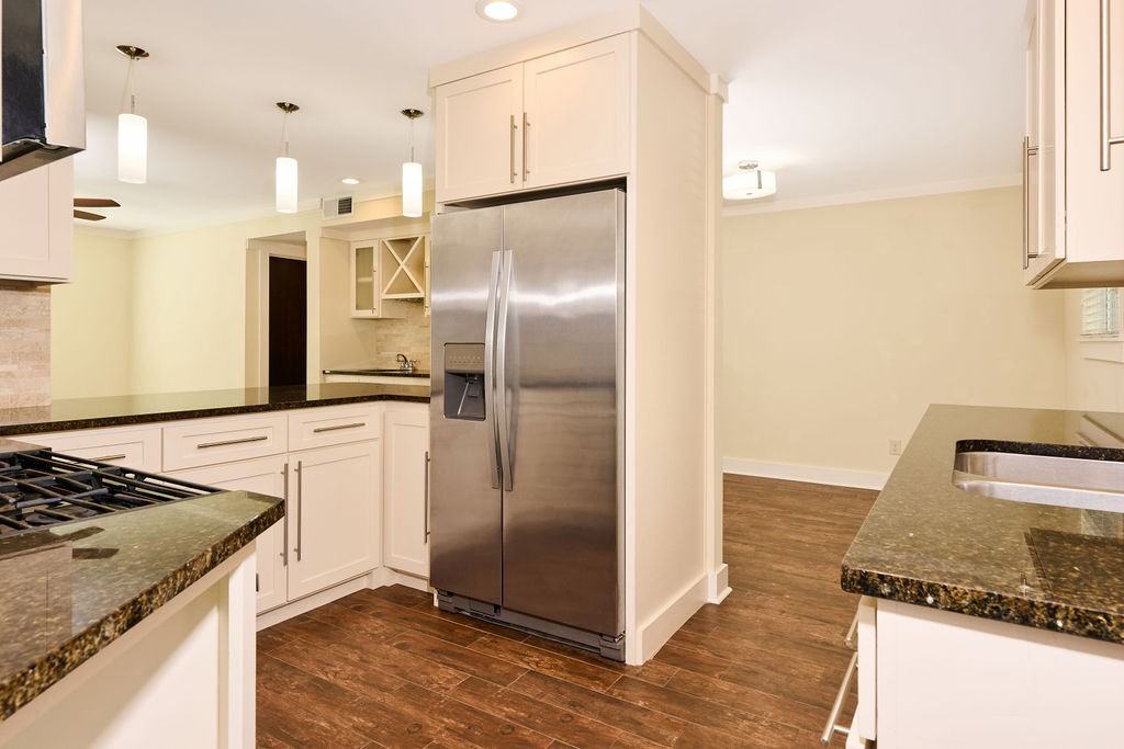 The Peachtree Chalet - Photo 3 of 48