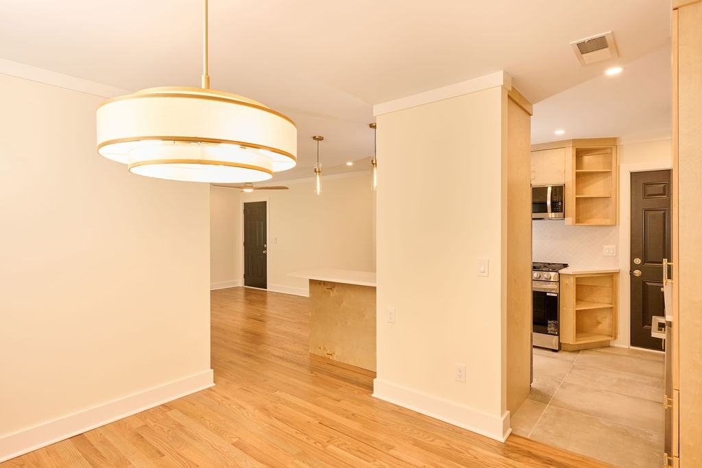 The Peachtree Chalet - Photo 3 of 24