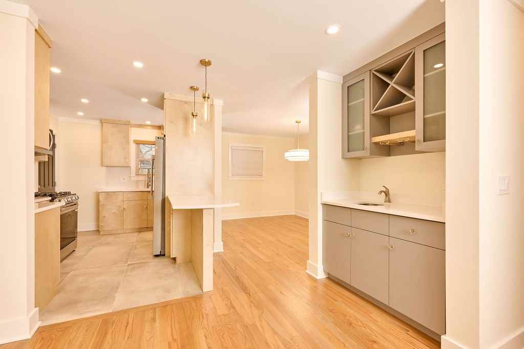 The Peachtree Chalet - Photo 4 of 24
