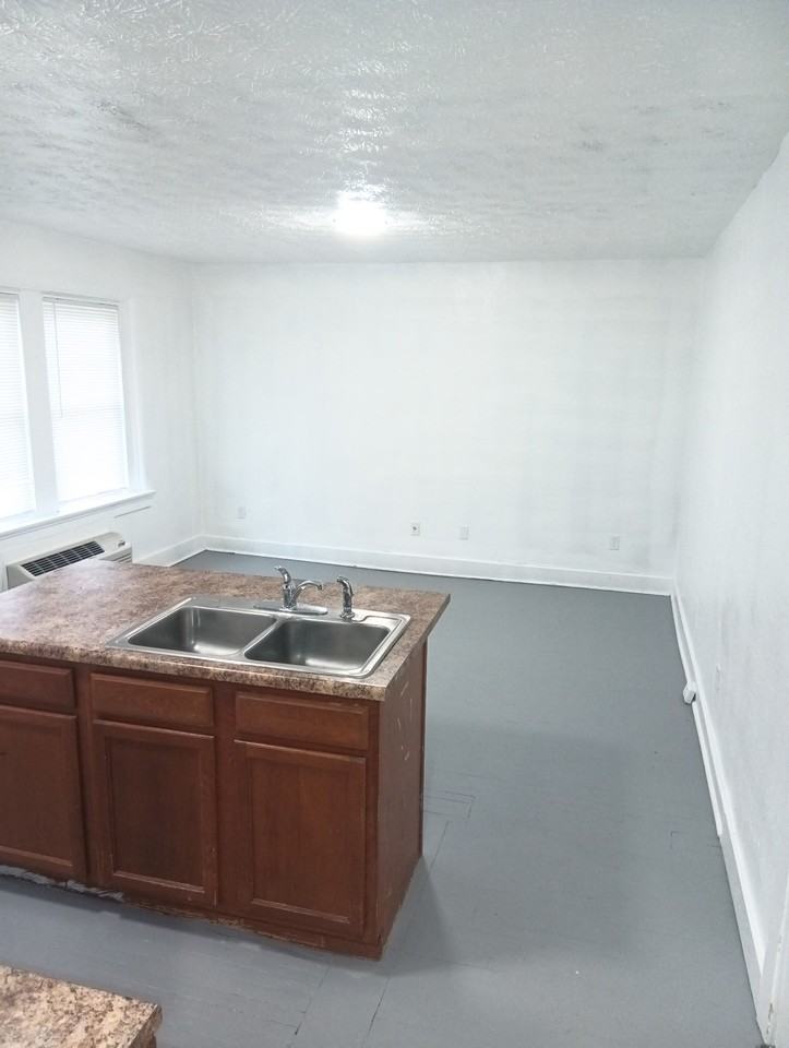 24 Arnold Place - Photo 4 of 23