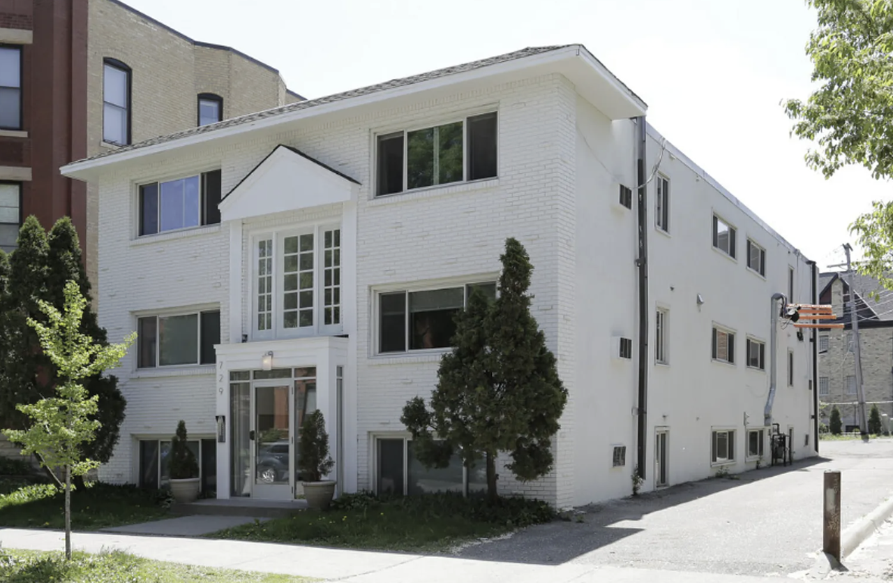 729 East 16th Street - Photo 2 of 50