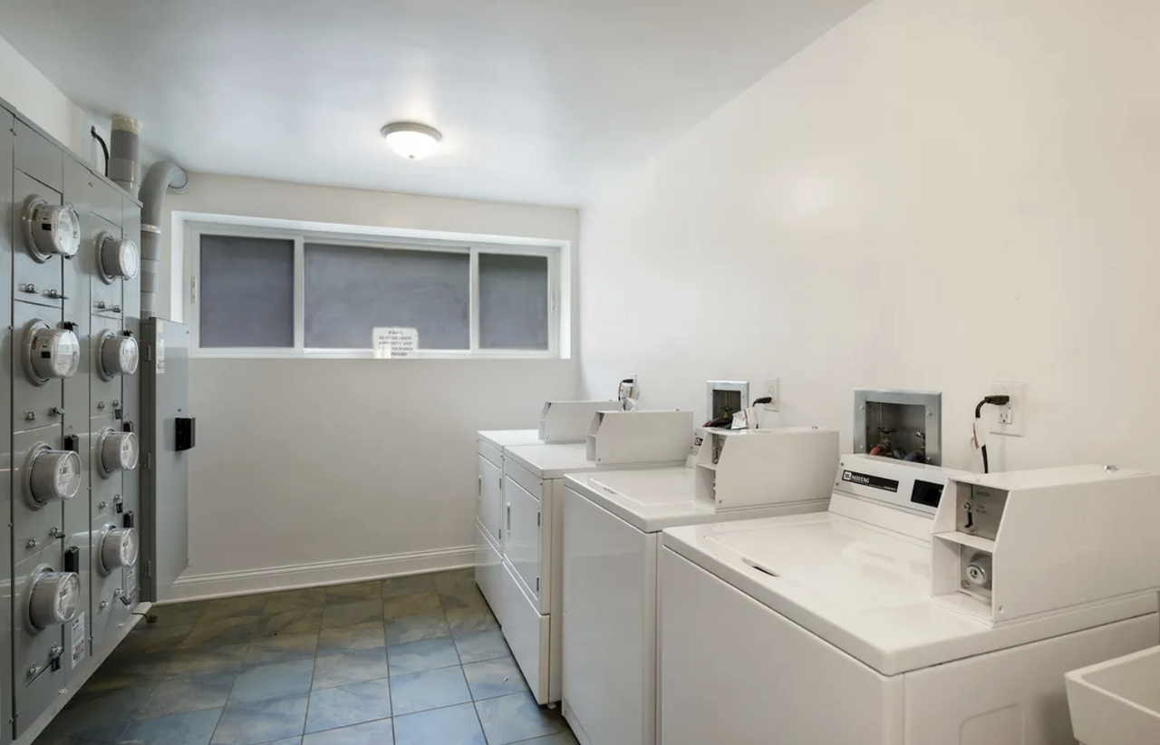 729 East 16th Street - Photo 6 of 50