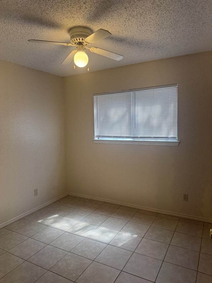 405 Whitetail Drive A - Photo 7 of 14