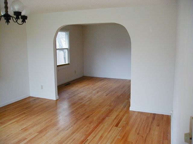 1807 Glendale Drive - Photo 5 of 14