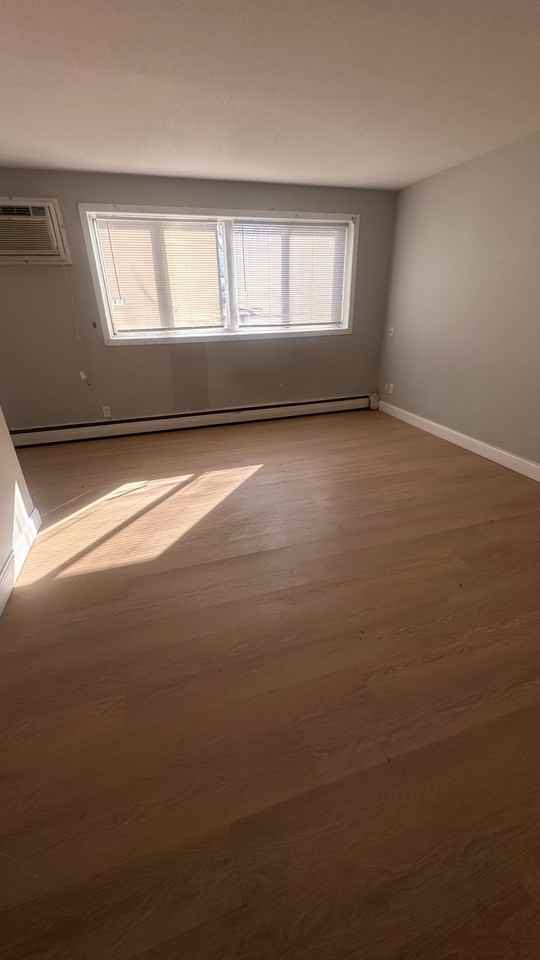 120 Iowa Avenue West - Photo 4 of 4