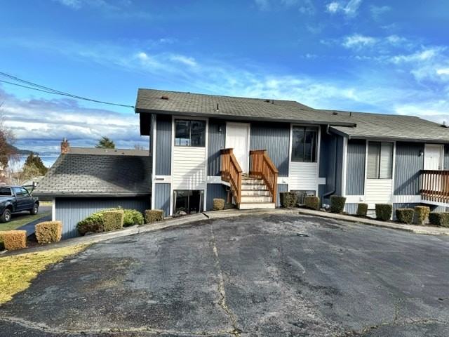 2161 Spring East Street - Photo 2 of 20