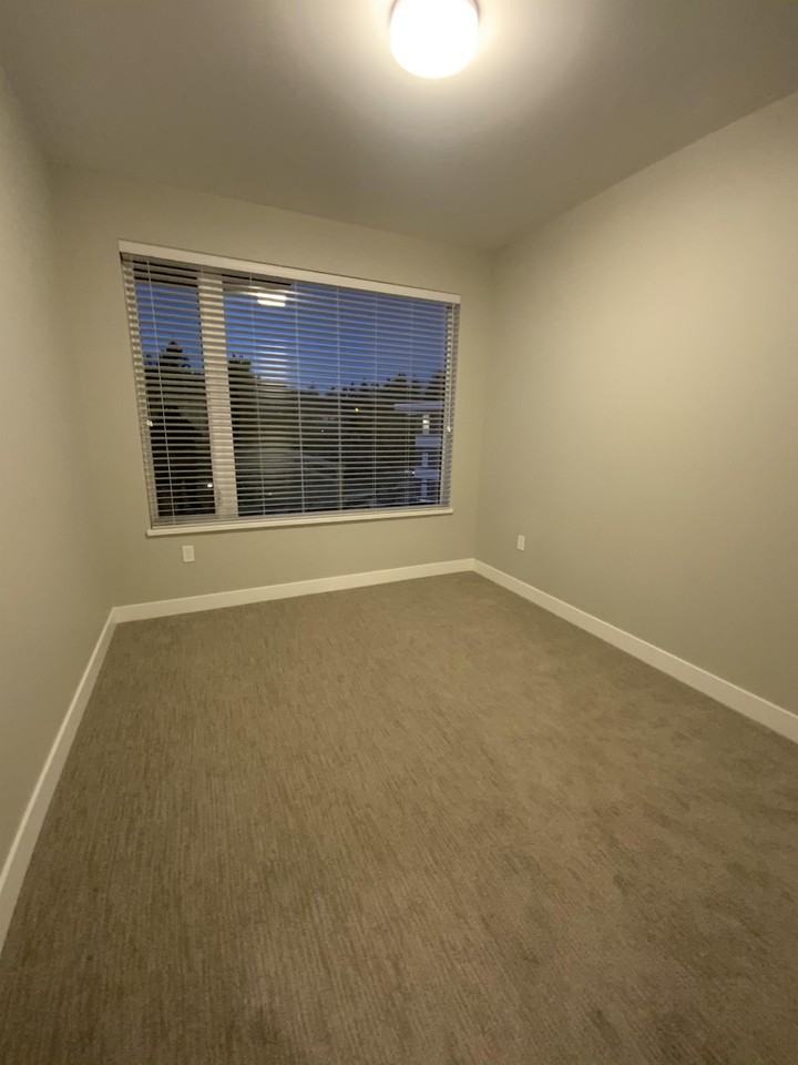 967 Whirlaway Cres #1 - Photo 7 of 13