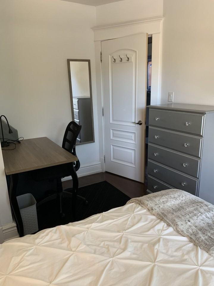 419 Annette St - Photo 2 of 10