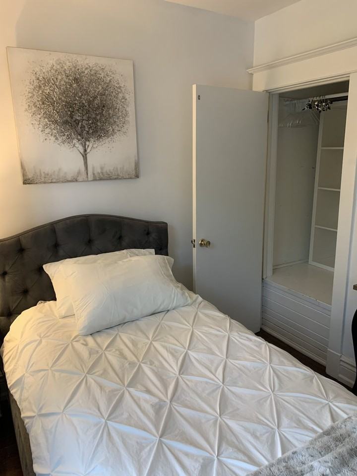 419 Annette St - Photo 3 of 10