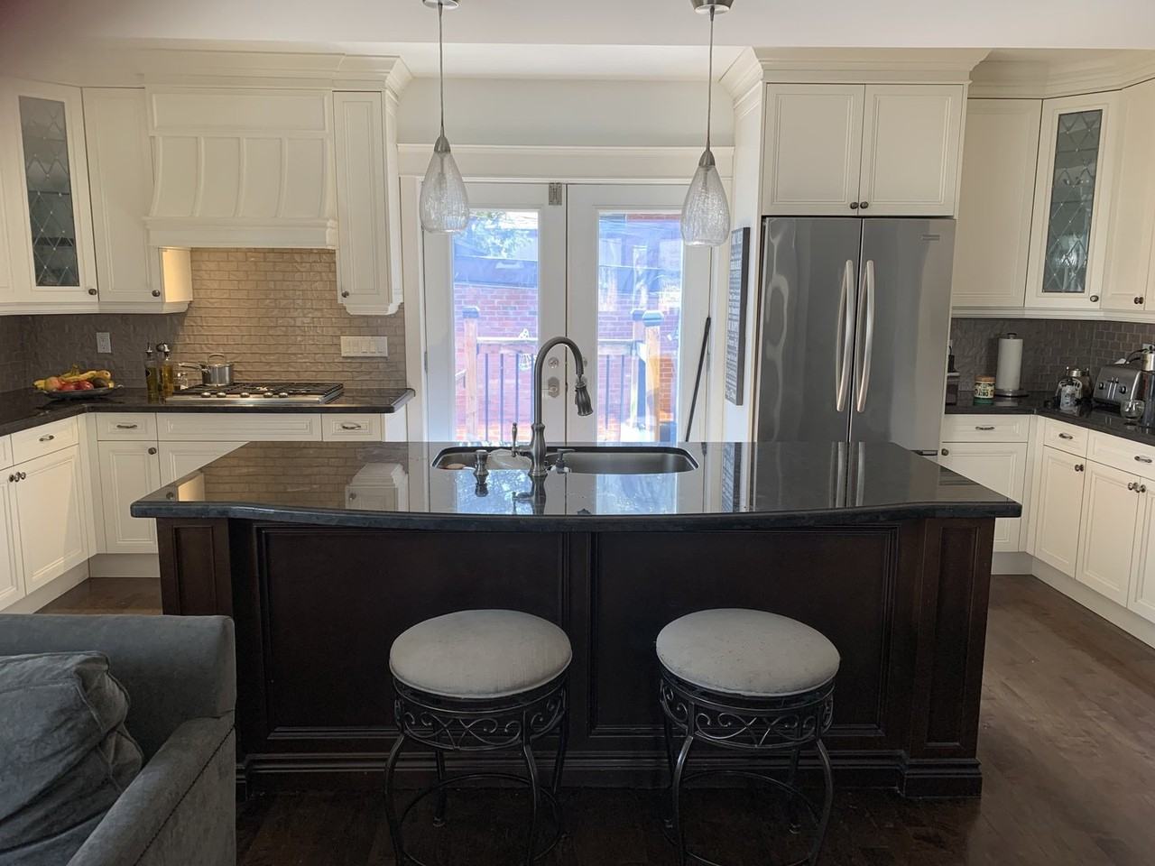 419 Annette St - Photo 7 of 10