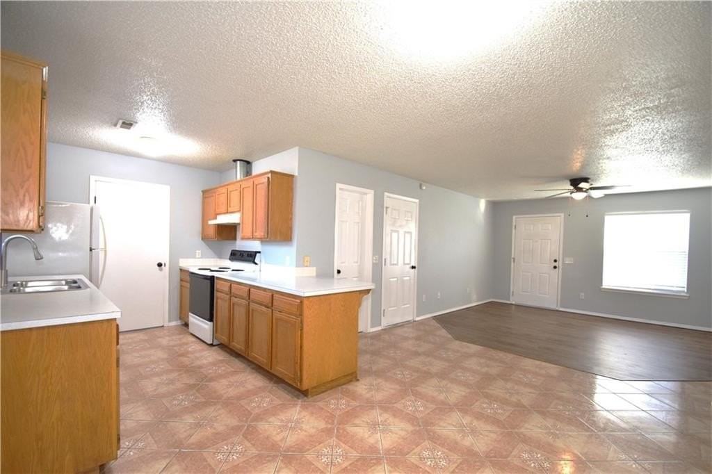 12 Burnett Cir - Photo 4 of 13