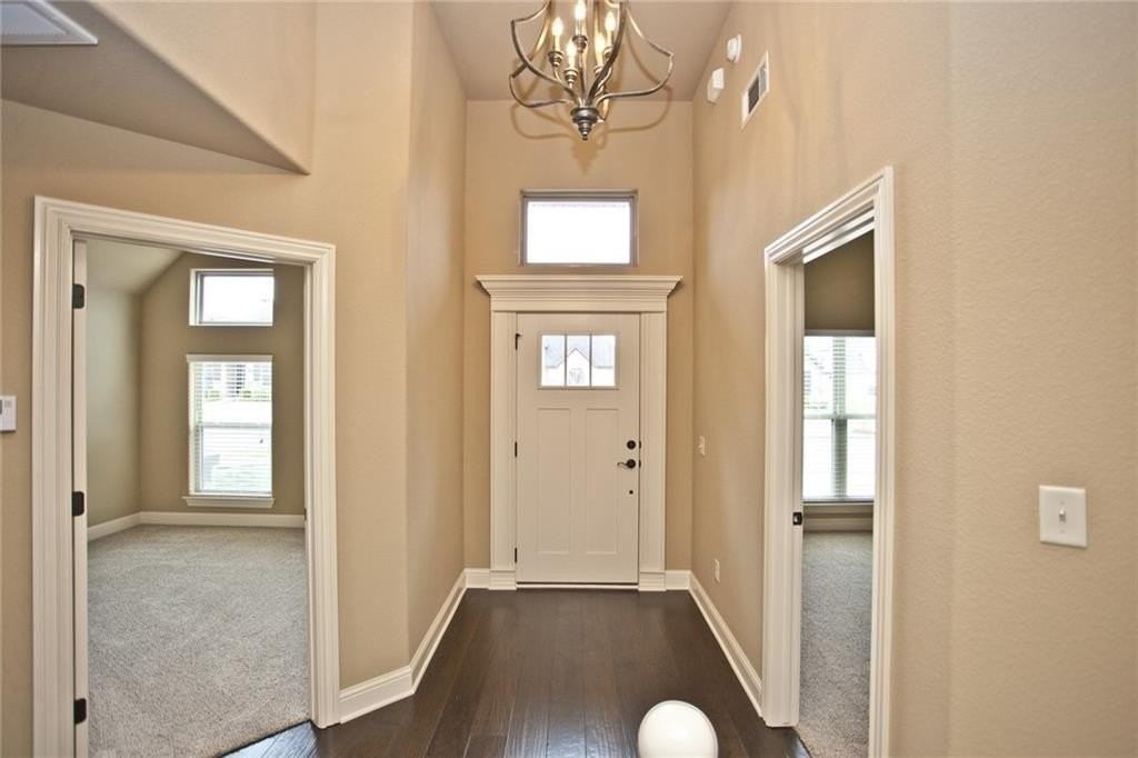 3210 Sw Stonepoint Ave - Photo 5 of 30