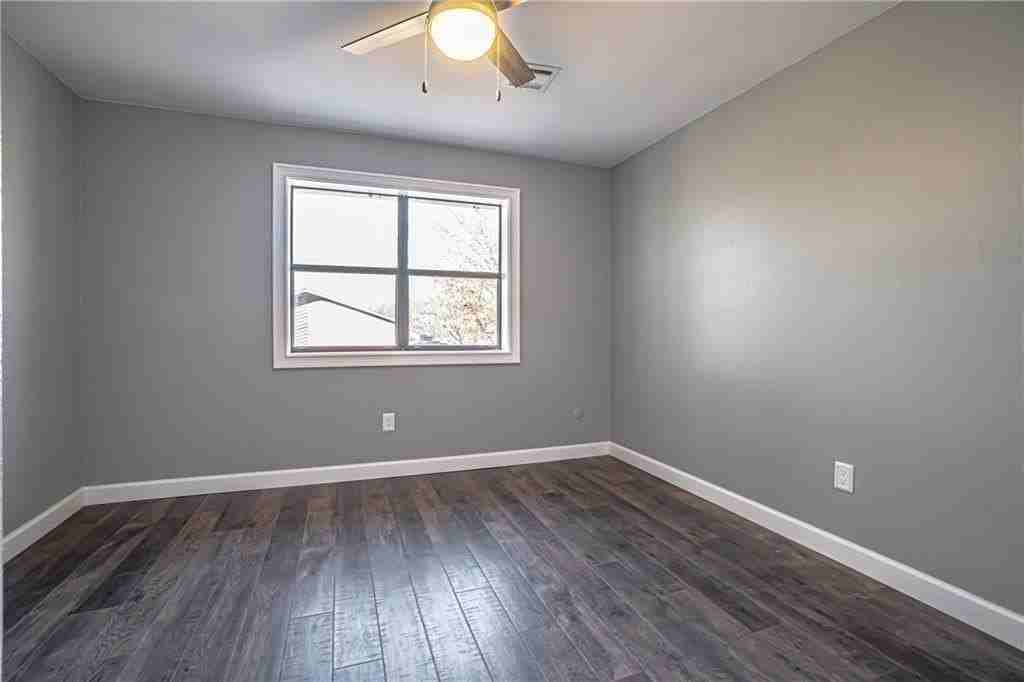 1312 Royal Dr #A - Photo 6 of 10