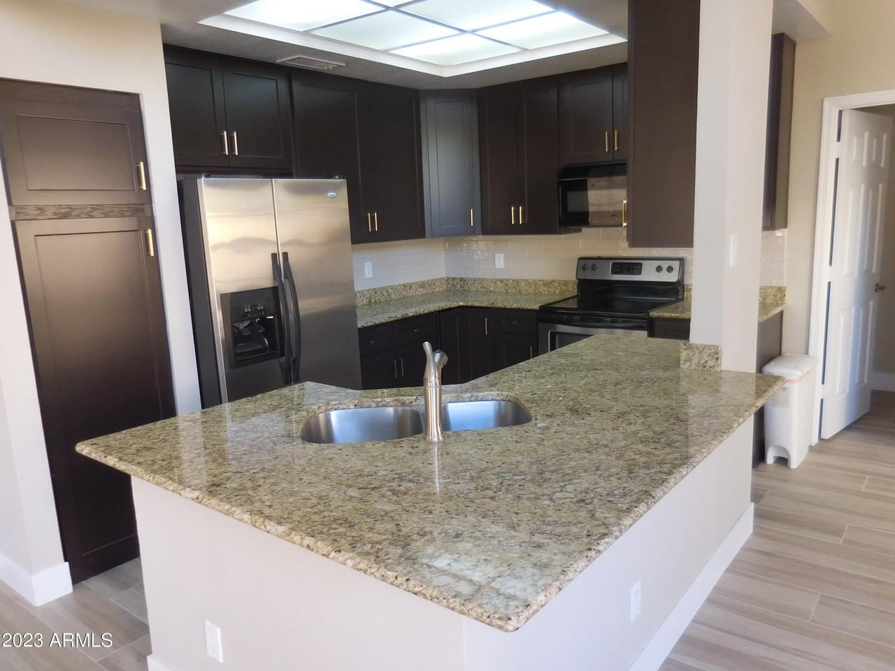 13253 N 101st Way - Photo 4 of 36