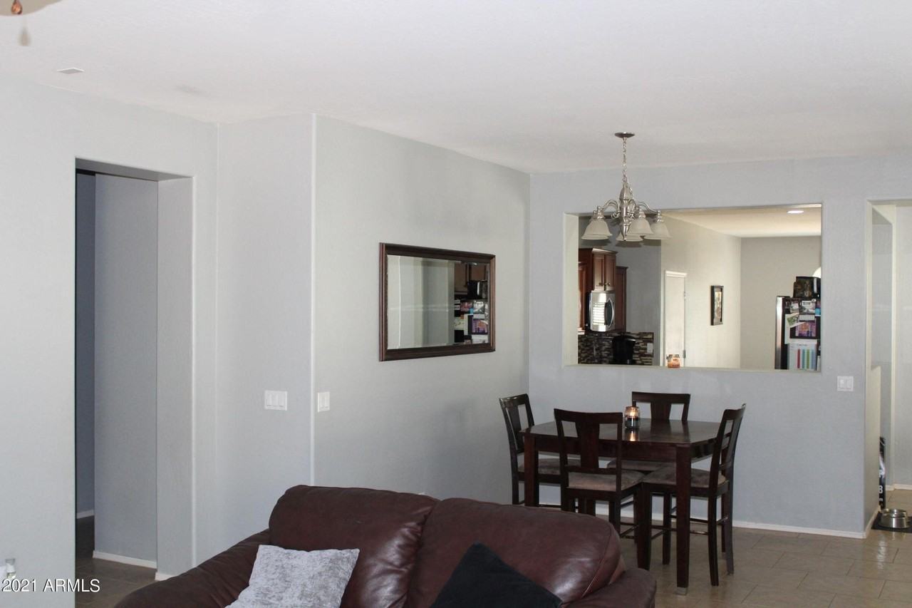 399 E Goldmine Ct - Photo 3 of 18