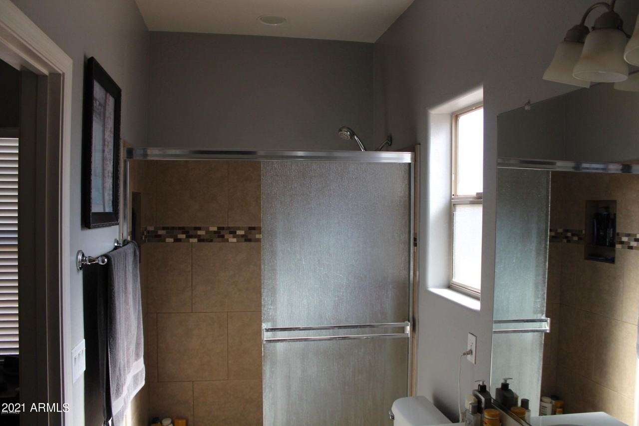 399 E Goldmine Ct - Photo 5 of 18