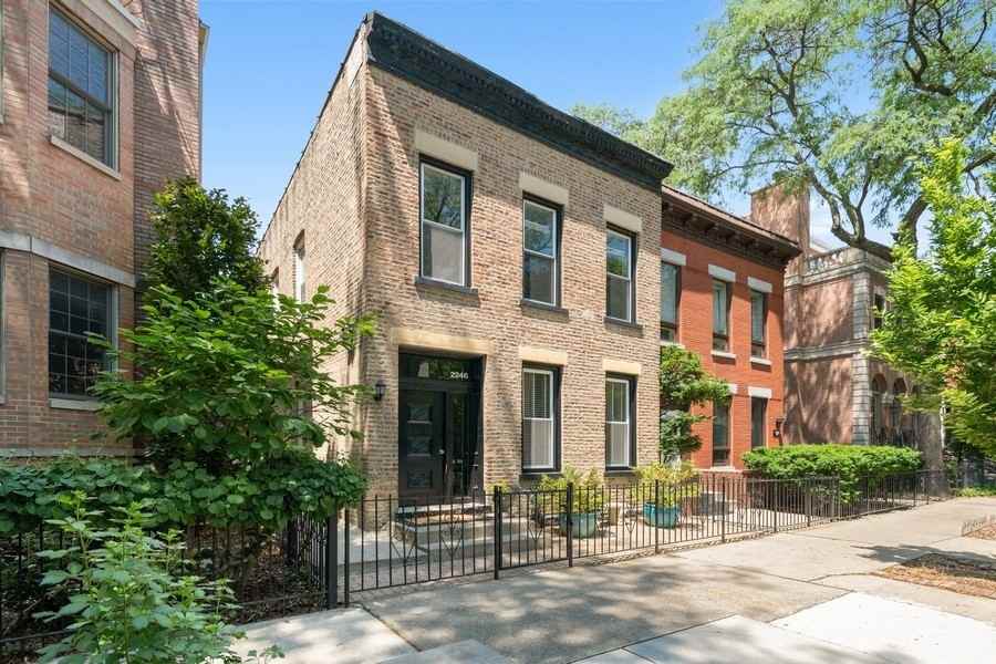 2246 N Magnolia Ave #1R