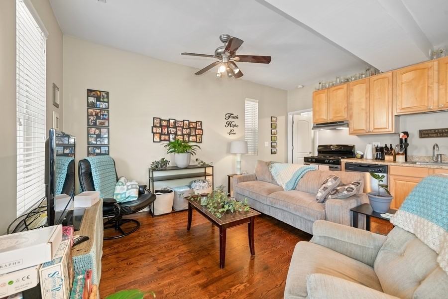 2246 N Magnolia Ave #1R - Photo 2 of 5