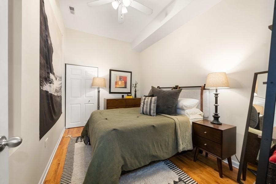 2246 N Magnolia Ave #1R - Photo 3 of 5