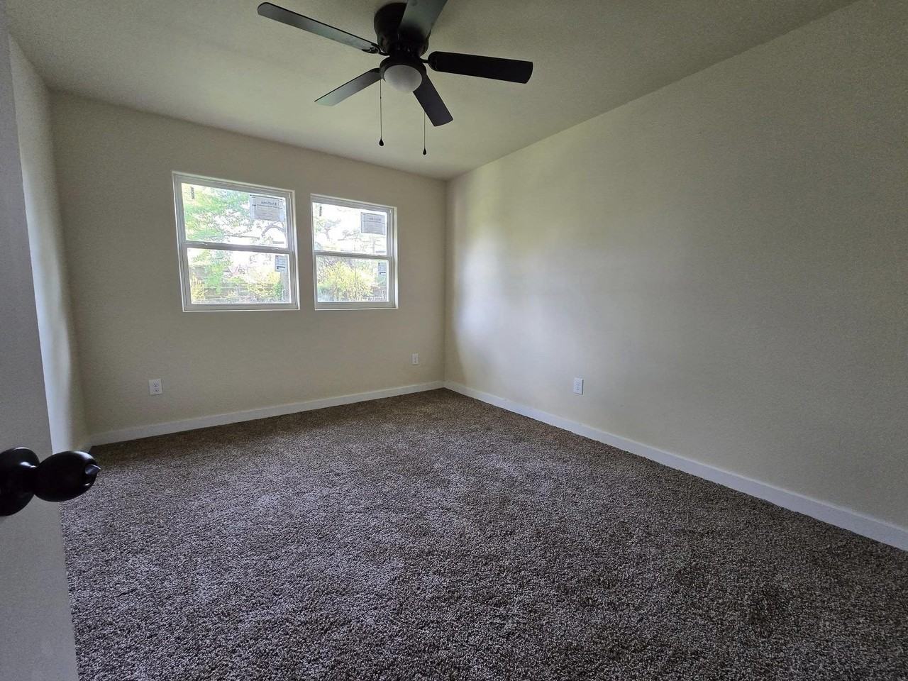 3425 Kenwood Dr - Photo 7 of 35