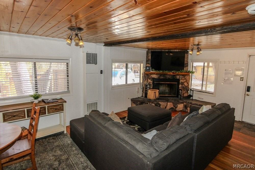 40246 Dream St - Photo 6 of 30