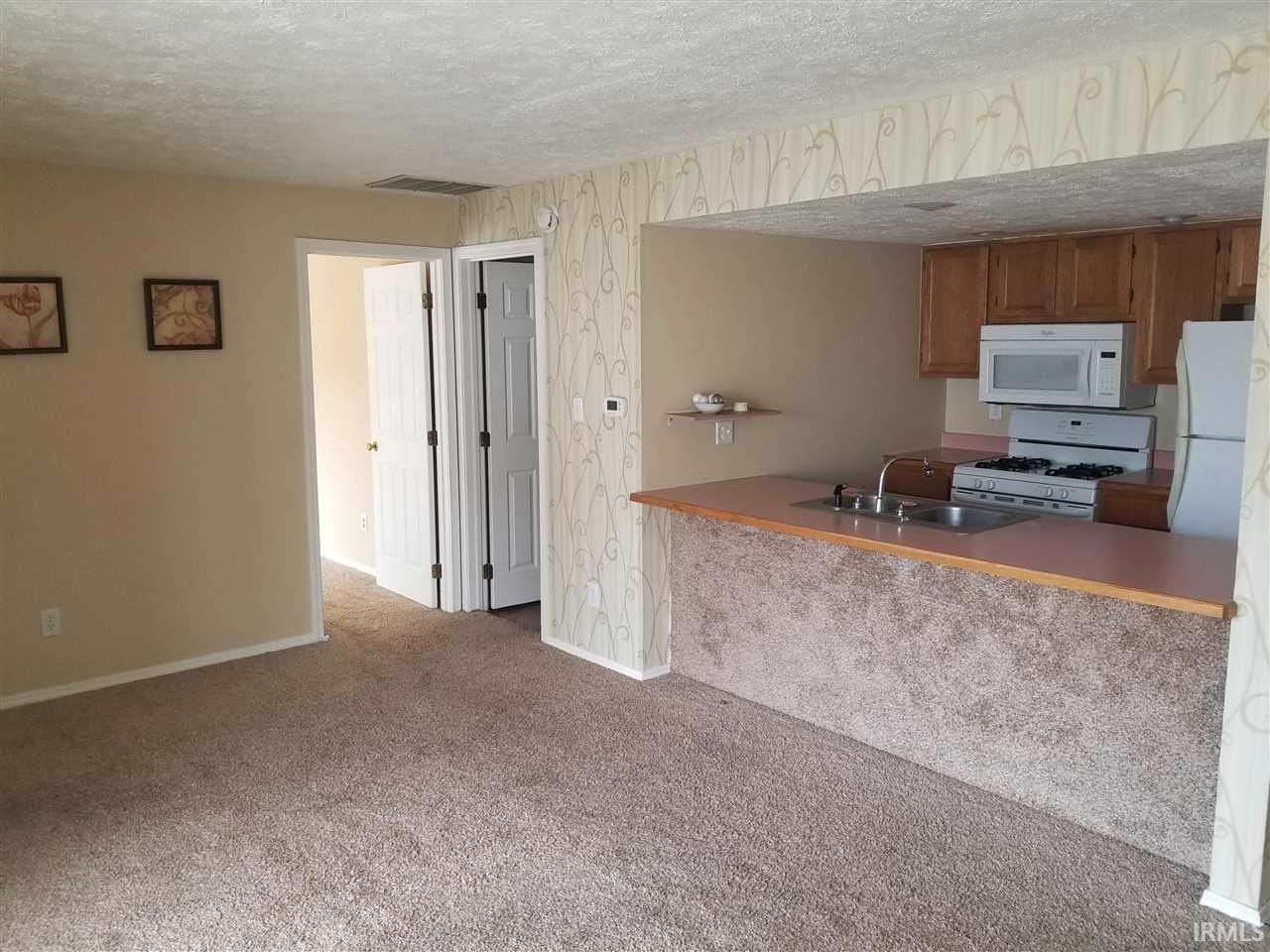 1206 S College Mall Rd - Photo 5 of 15