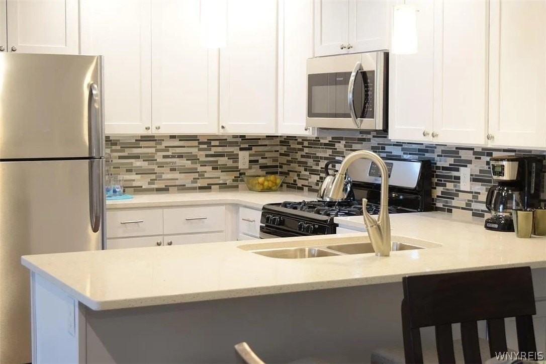 6626 Erie Rd - Photo 4 of 14