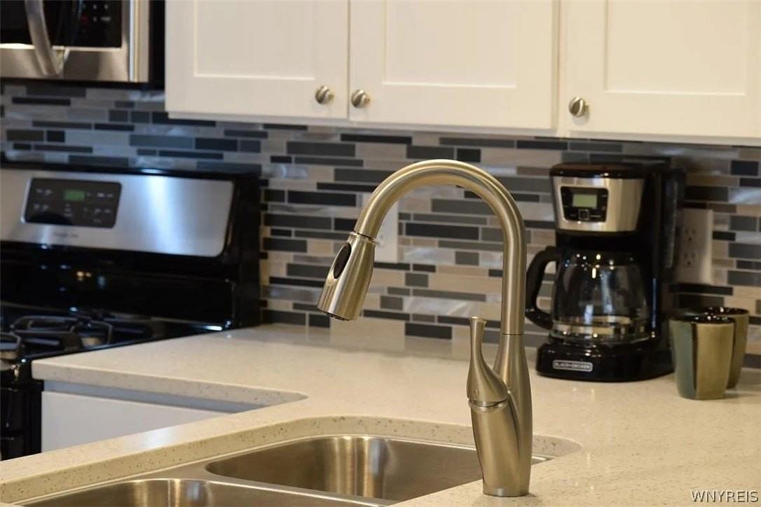 6626 Erie Rd - Photo 5 of 14