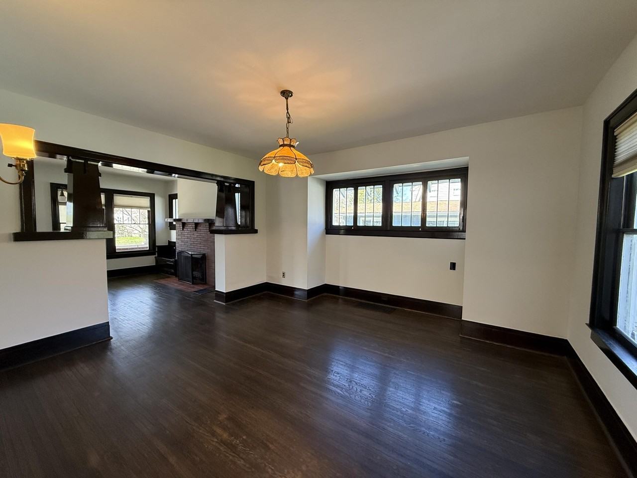 206 Eveningside Dr - Photo 7 of 36