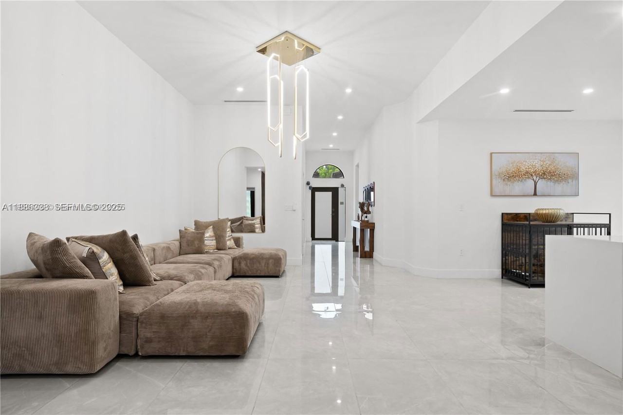 3634 Sw 156th Ct - Photo 2 of 8